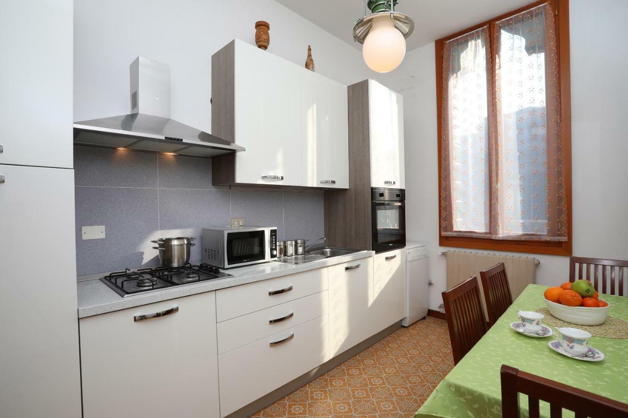 Ca Barbaro With Altana-Appartamenti Storici- Venetië Buitenkant foto